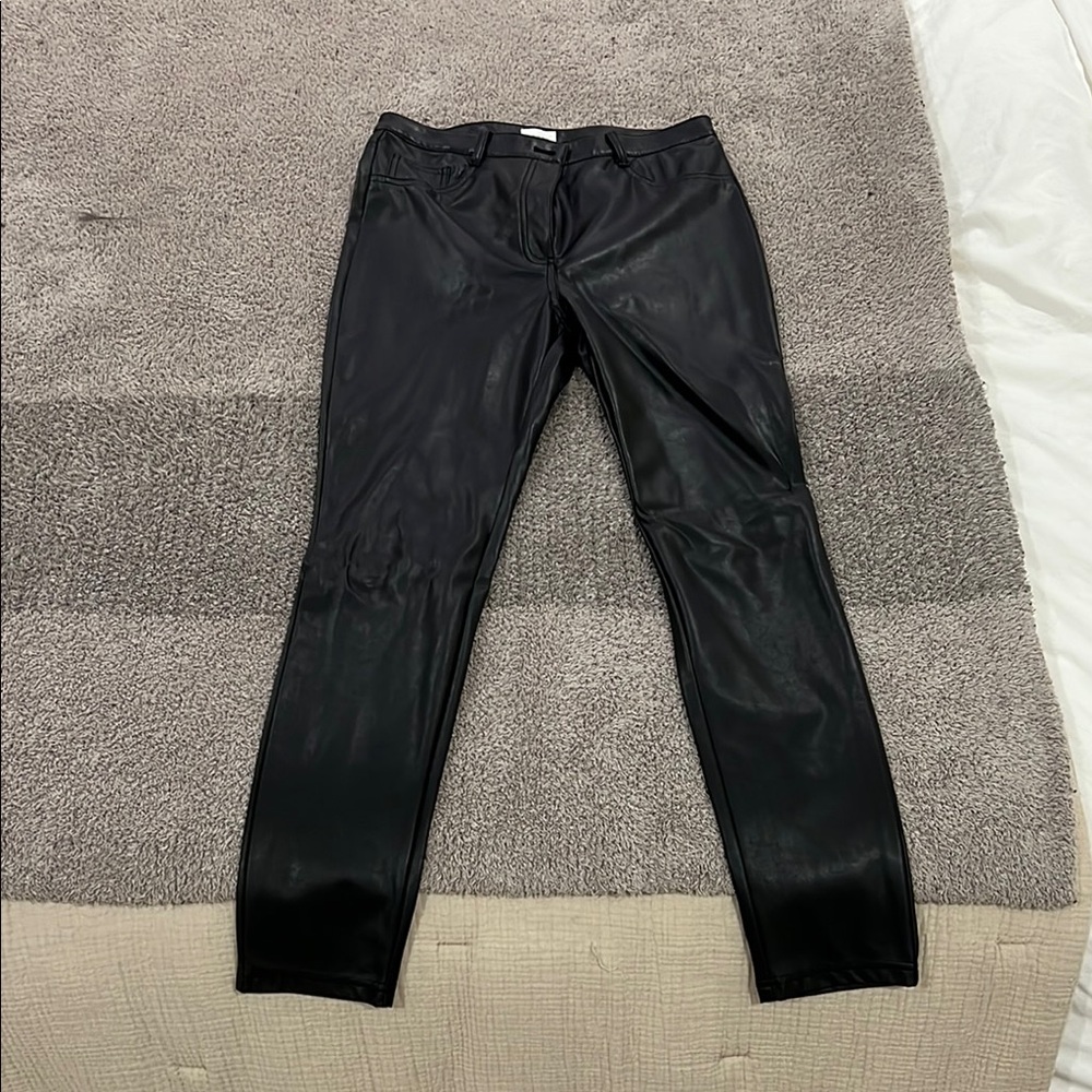 Aritzia faux leather skinny pants